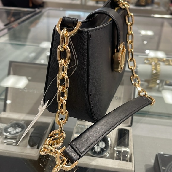 MICHAEL KORS
Carmen Small Shoulder Pochette Bag
Black 
NWT - Picture 15 of 16